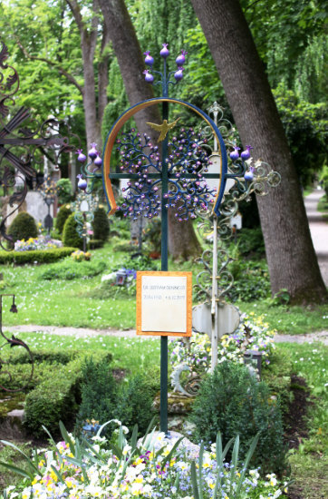 grabzeichen geschmiedet - weitere photos